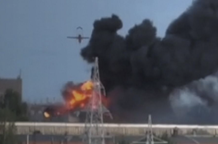 У Чебоксарах заявили про атаку дронів (оновлено) У Чебоксарах заявили про атаку дронів (оновлено)