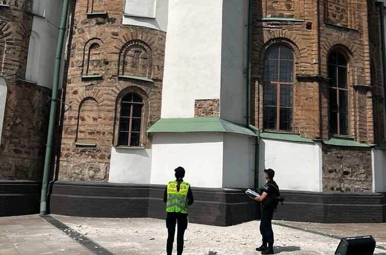 росія під час обстрілу пошкодила Софійський собор і зруйнувала на Одеській кіностудії декорації до фільму «Довженко» росія під час обстрілу пошкодила Софійський собор і зруйнувала на Одеській кіностудії декорації до фільму «Довженко»