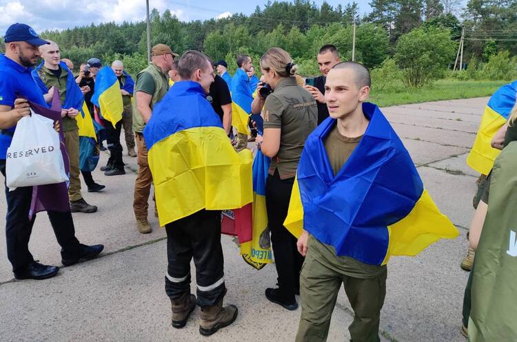 Україна повернула додому військовослужбовців до 25 років — Зеленський Україна повернула додому військовослужбовців до 25 років — Зеленський