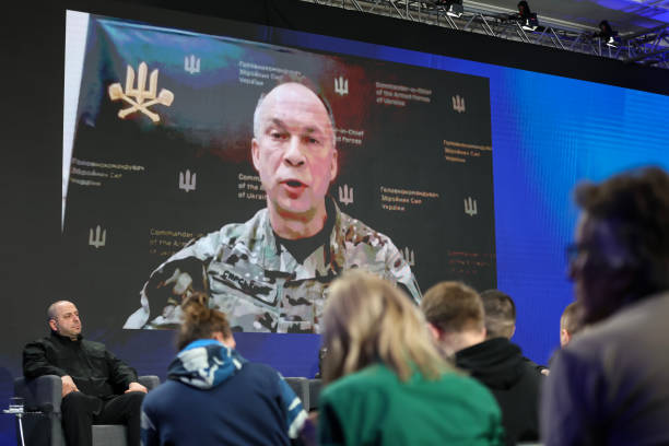 Головнокомандувач ЗСУ провів нараду щодо протидії ворожим дронам Головнокомандувач ЗСУ провів нараду щодо протидії ворожим дронам