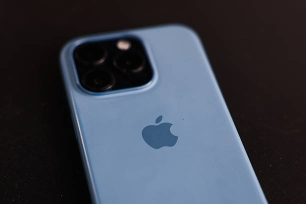 Apple продовжує уникати мит Трампа через Індію Apple продовжує уникати мит Трампа через Індію
