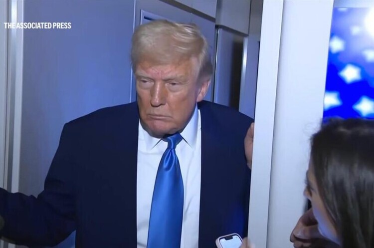 Трамп заявив, що вимагає повної капітуляції Ірану та вже «не налаштований» на переговори Трамп заявив, що вимагає повної капітуляції Ірану та вже «не налаштований» на переговори