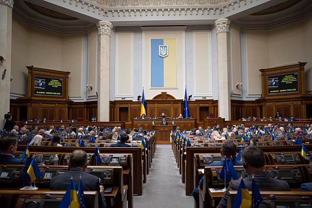 Верховна Рада ухвалила закон про множинне громадянство в Україні – нардеп Железняк Верховна Рада ухвалила закон про множинне громадянство в Україні – нардеп Железняк