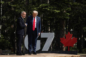  G7     䒿 