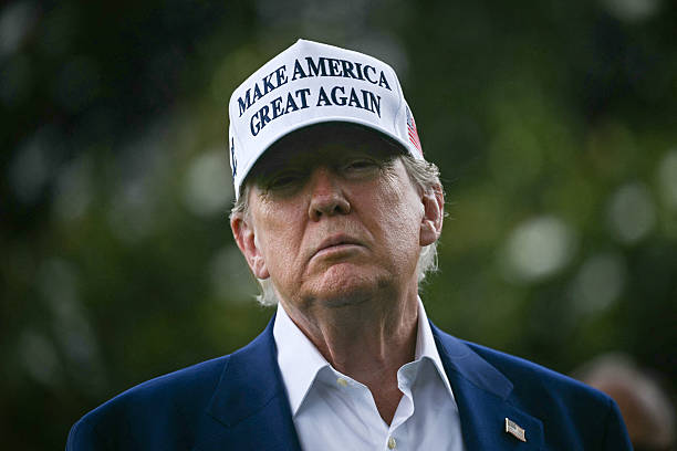 Трамп передчасно залишив саміт G7 частково через Макрона та Зеленського – FT Трамп передчасно залишив саміт G7 частково через Макрона та Зеленського – FT