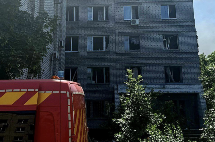 Ворог вдарив по Дніпру та області (оновлено) Ворог вдарив по Дніпру та області (оновлено)