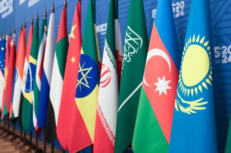 Сі Цзіньпін уперше від заснування БРІКС пропустить саміт об'єднання Сі Цзіньпін уперше від заснування БРІКС пропустить саміт об'єднання