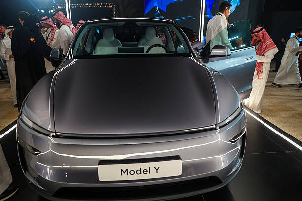 Tesla уперше в історії доставила авто до будинку покупця без водія – Маск Tesla уперше в історії доставила авто до будинку покупця без водія – Маск