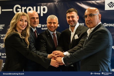 D.GROUP   :   BUCHAREST AIRPORT HOTEL   Wyndham Garden