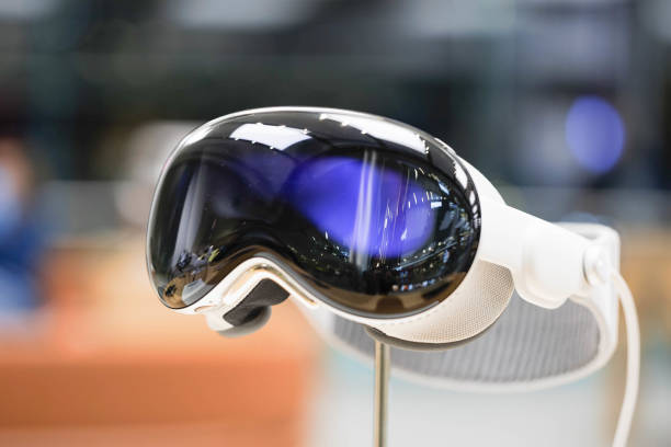 Apple оновлює Vision Pro з потужнішим чипом і зручнішим дизайном Apple оновлює Vision Pro з потужнішим чипом і зручнішим дизайном
