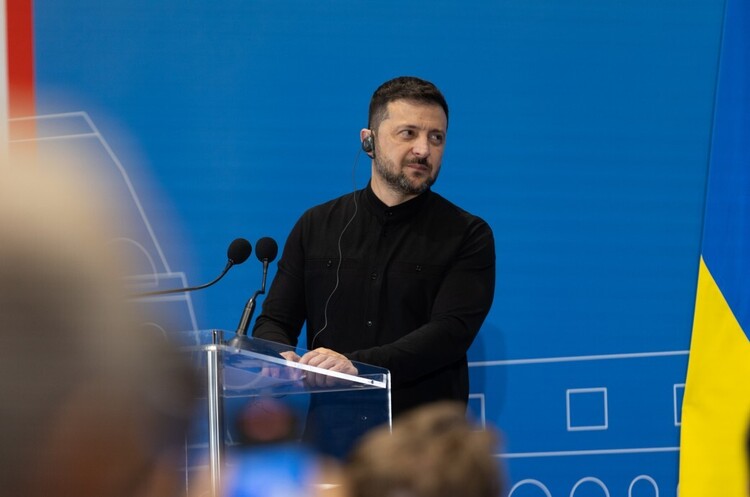 Фото: Офіс президента росія планує запускати до 1000 БпЛА на день, Україна може їх збивати – Зеленський