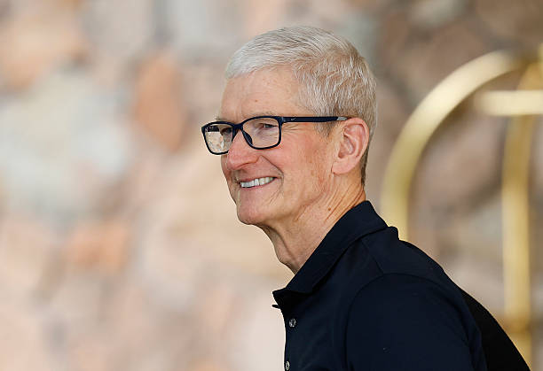Apple оновлює керівництво, але Тім Кук залишиться на чолі компанії Apple оновлює керівництво, але Тім Кук залишиться на чолі компанії