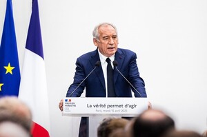 «Angry France»: французька влада незадоволена угодою США з Євросоюзом