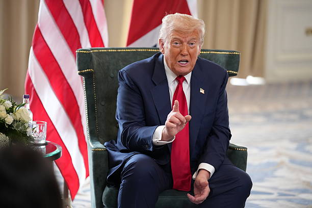Трамп може дозволити українцям залишитися в США до закінчення війни з росією Трамп може дозволити українцям залишитися в США до закінчення війни з росією