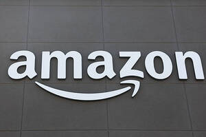 Amazon   Netflix  ز   Fable   Showrunner
