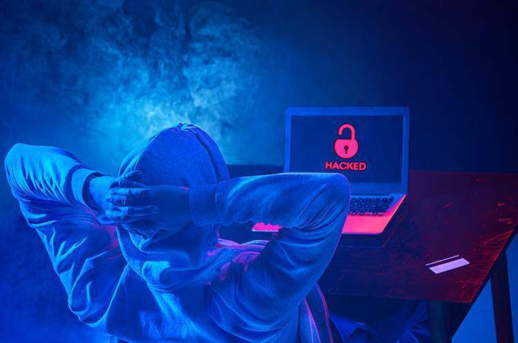 Фото: shutterstock російські хакери шпигували за іноземними посольствами в москві – Bloomberg