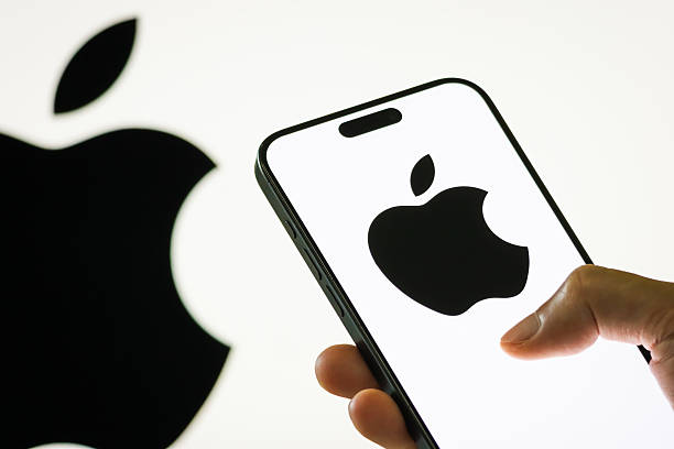 Apple досягла нового рекорду з продажів iPhone Apple досягла нового рекорду з продажів iPhone