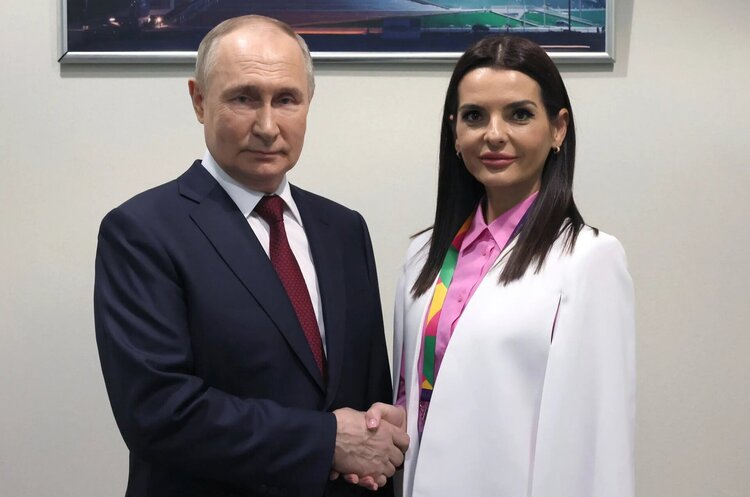 Суд Молдови відправив у в’язницю главу Гагаузії за фінансування проросійської партії «Шор» Суд Молдови відправив у в’язницю главу Гагаузії за фінансування проросійської партії «Шор»