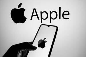 Apple  Samsung       