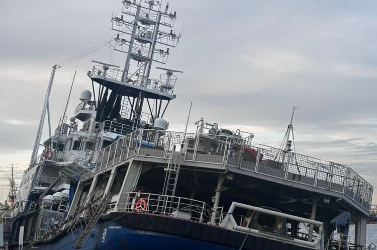 На росії затонув новий буксир російського флоту напередодні закінчення будівництва На росії затонув новий буксир російського флоту напередодні закінчення будівництва