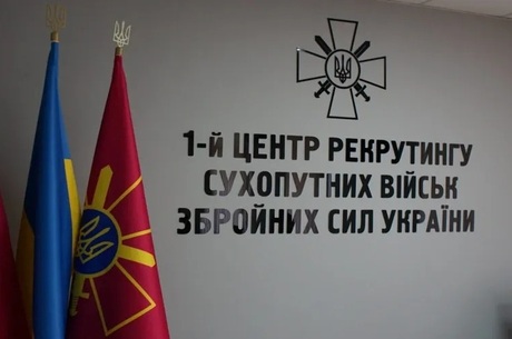 1    :   1824    