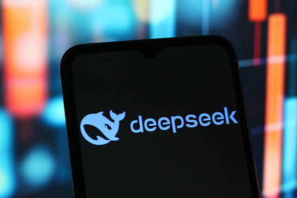   DeepSeek    I-     Huawei