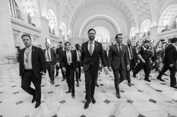 Гегсет звільнив главу військової розвідки США після звіту про удари по Ірану Гегсет звільнив главу військової розвідки США після звіту про удари по Ірану