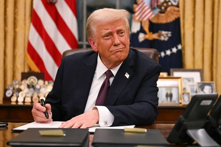 «Це буде економічна війна»: Трамп пригрозив і москві, і Києву санкціями та високими тарифами «Це буде економічна війна»: Трамп пригрозив і москві, і Києву санкціями та високими тарифами