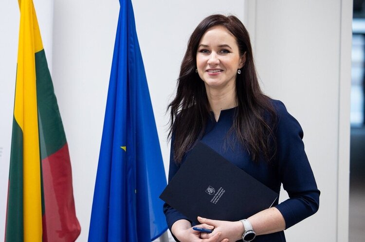 У Литві новий прем'єр-міністр – Інга Ругінене, дехто звинувачує її у проросійських поглядах У Литві новий прем'єр-міністр – Інга Ругінене, дехто звинувачує її у проросійських поглядах