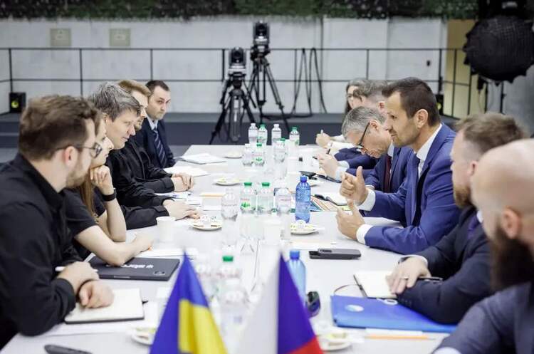 Фото: Міноборони Україна та Чехія обговорили плани співпраці – Міноборони