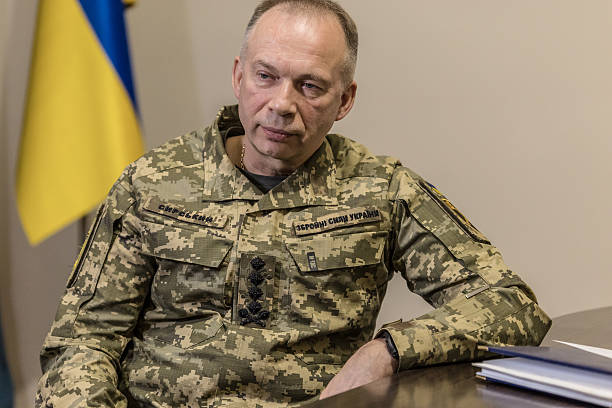 У низці навчальних центрів 100% військових постійно живуть у підземних укриттях – Сирський У низці навчальних центрів 100% військових постійно живуть у підземних укриттях – Сирський
