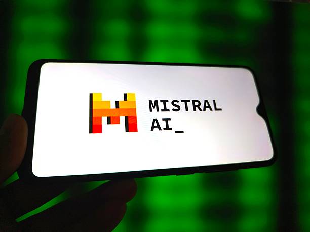 Mistral AI залучає 2 млрд євро інвестицій, компанію оцінили у 12 євро млрд Mistral AI залучає 2 млрд євро інвестицій, компанію оцінили у 12 євро млрд