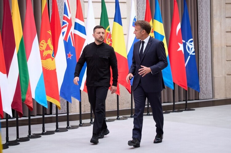 Макрон заявив про готовність 26 країн направити війська в Україну, однак вони не будуть воювати з росією Макрон заявив про готовність 26 країн направити війська в Україну, однак вони не будуть воювати з росією
