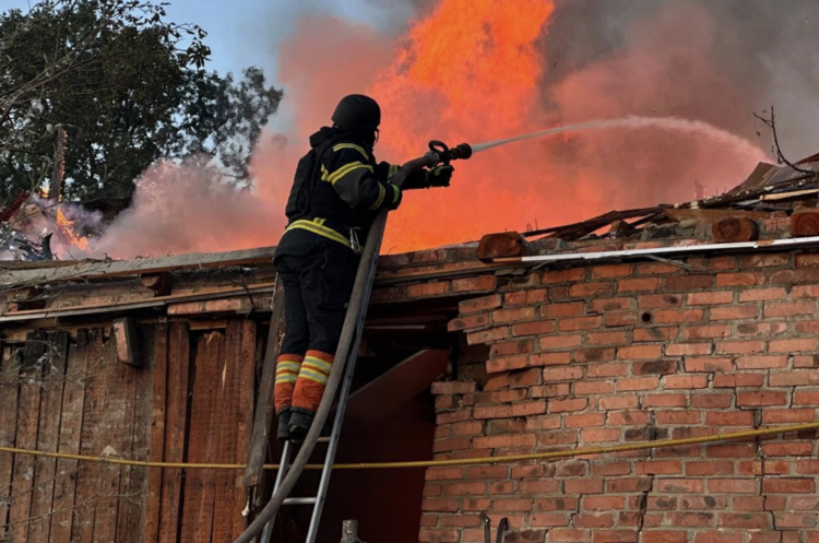 Ворог запустив по Україні 415 БпЛА та понад 40 крилатих і балістичних ракет Ворог запустив по Україні 415 БпЛА та понад 40 крилатих і балістичних ракет