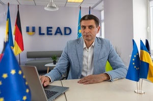   U-LEAD     :            