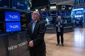 S&P 500  Nasdaq        