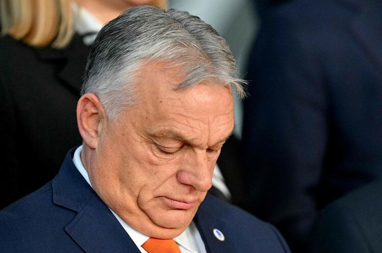 Угорщина погодилася із забороною поставок російського ЗПГ в Європу Угорщина погодилася із забороною поставок російського ЗПГ в Європу