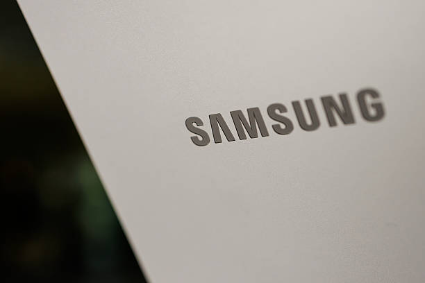 Samsung    Qualcomm,   2-   