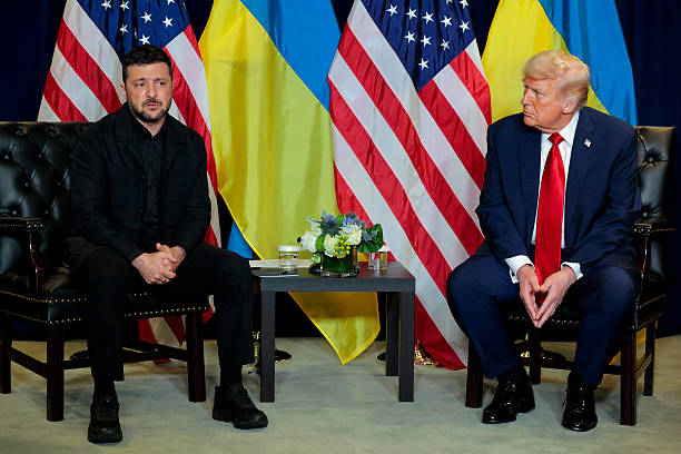Трамп заявив, що Україна «хоче йти в наступ» і він обговорить це з Зеленським Трамп заявив, що Україна «хоче йти в наступ» і він обговорить це з Зеленським