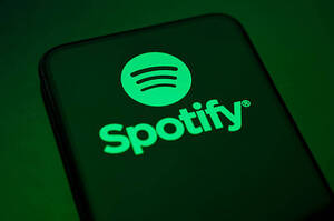 Spotify ᒺ          