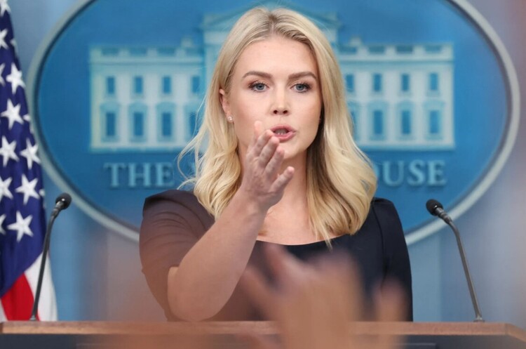 Трамп обговорить із Зеленським можливість зустрічі з путіним – речниця Білого дому Трамп обговорить із Зеленським можливість зустрічі з путіним – речниця Білого дому