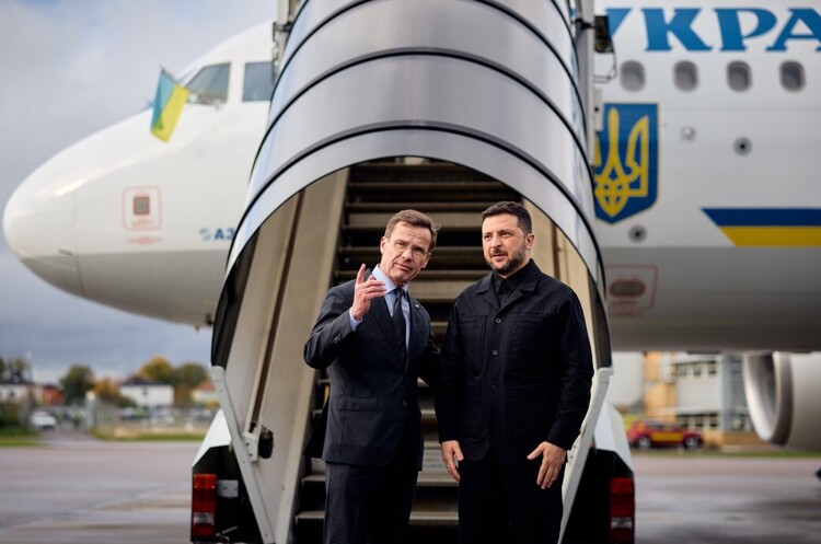 Швеція та Україна підписали «лист про наміри» поставити Києву «до 150» винищувачів Gripen Швеція та Україна підписали «лист про наміри» поставити Києву «до 150» винищувачів Gripen