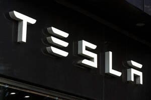 Tesla    ,          
