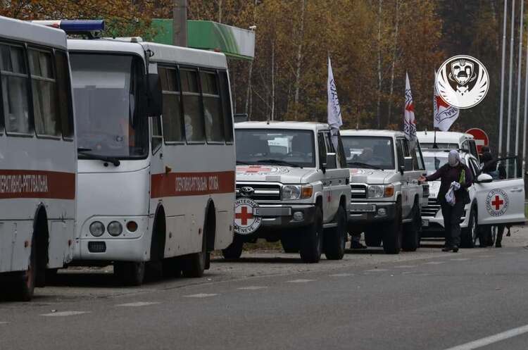 Фото: Координаційний штаб з питань поводження з військовополоненими В Україну повернули тіла 1000 полеглих військових