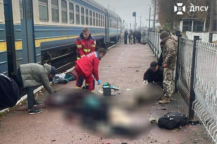 Фото: ДПСУ У Житомирській області чоловік підірвав гранату в поїзді: є загиблі (оновлено)