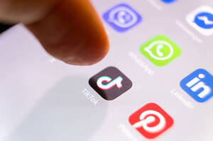 Китай та США остаточно узгодили угоду щодо TikTok – Бессент Китай та США остаточно узгодили угоду щодо TikTok – Бессент