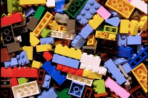  Lego        
