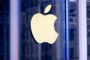 Apple вперше подолала позначку у $4 трлн: рекордну вартість компанії підживив попит на нові iPhone Apple вперше подолала позначку у $4 трлн: рекордну вартість компанії підживив попит на нові iPhone