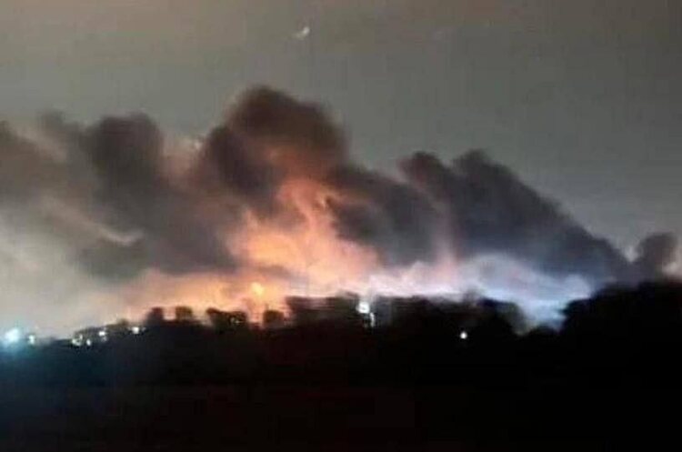 ілюстративне зображення Українські дрони протягом ночі вразили два російських нафтозаводи та один хімічний