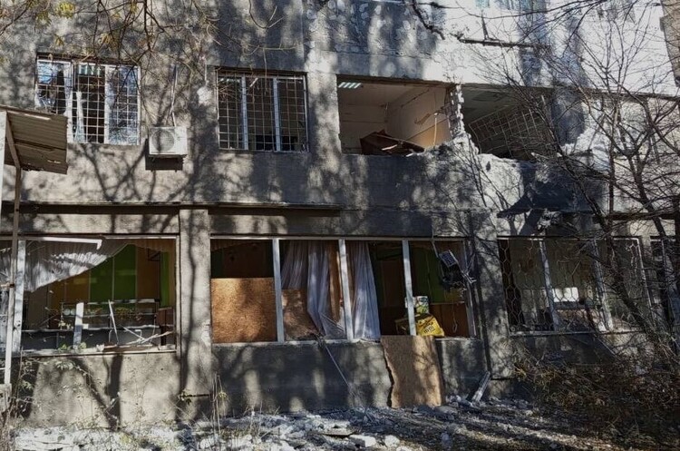 фото Генпрокуратура України росіяни обстріляли дитячу лікарню в Херсоні, поранили дітей і медичний персонал